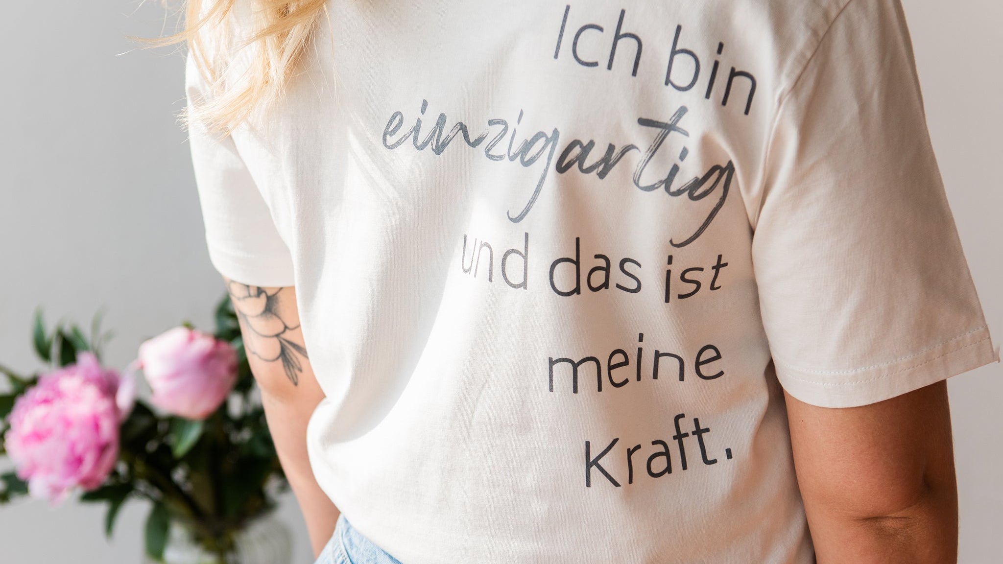 T-Shirt "Einzigartig" - UNIQMYND